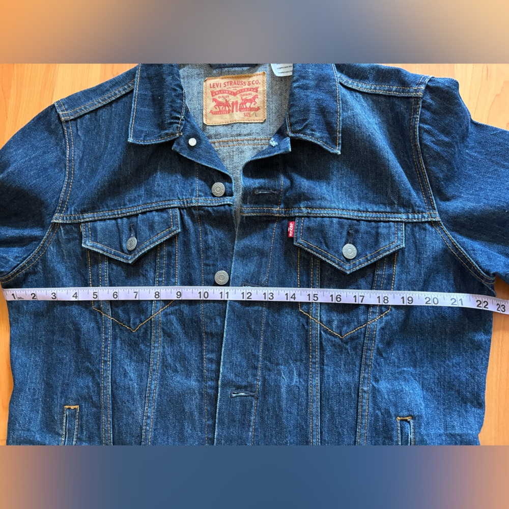 Levi's Men’s Denim Jacket - Picture 7 of 7